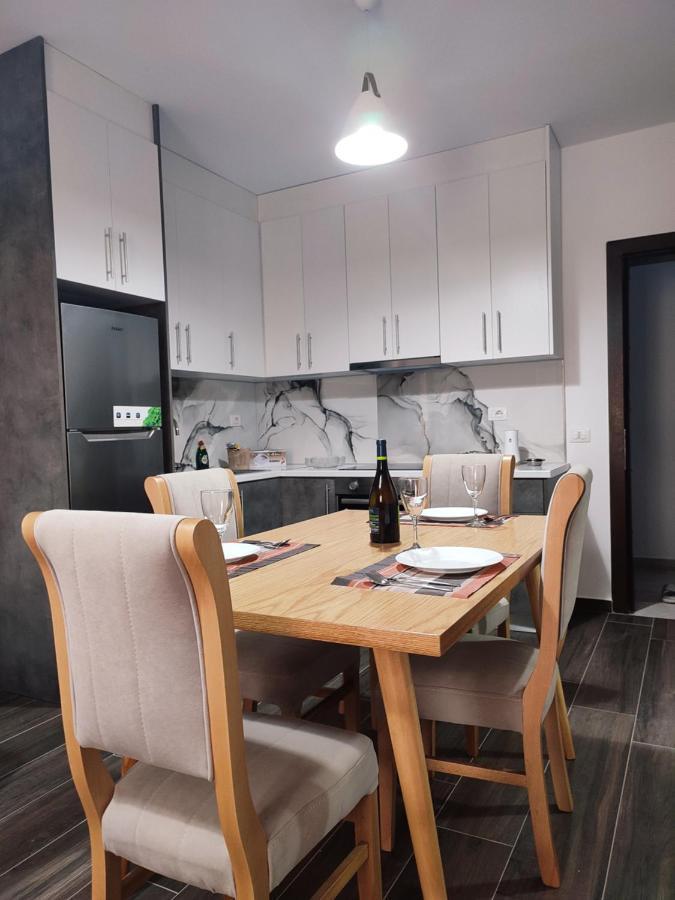 Proda Apartments Sarandë Exteriör bild