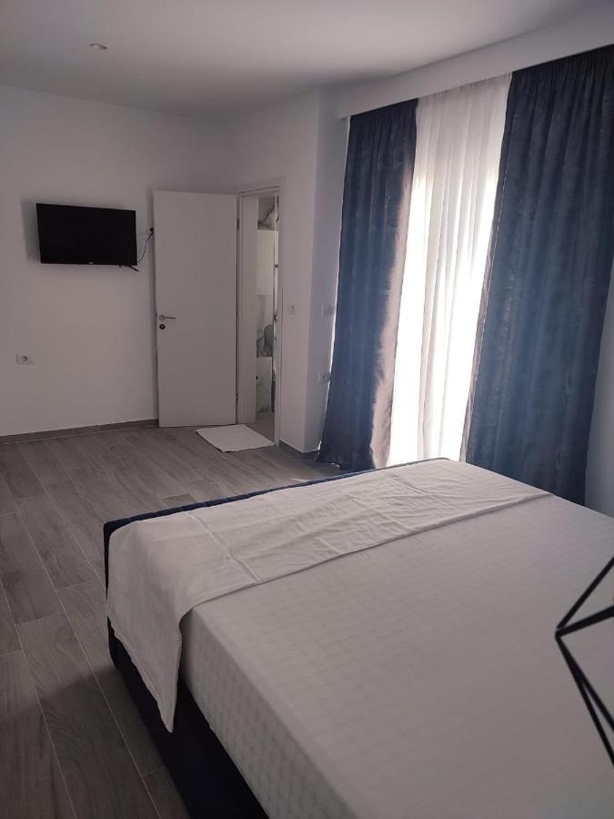Proda Apartments Sarandë Exteriör bild